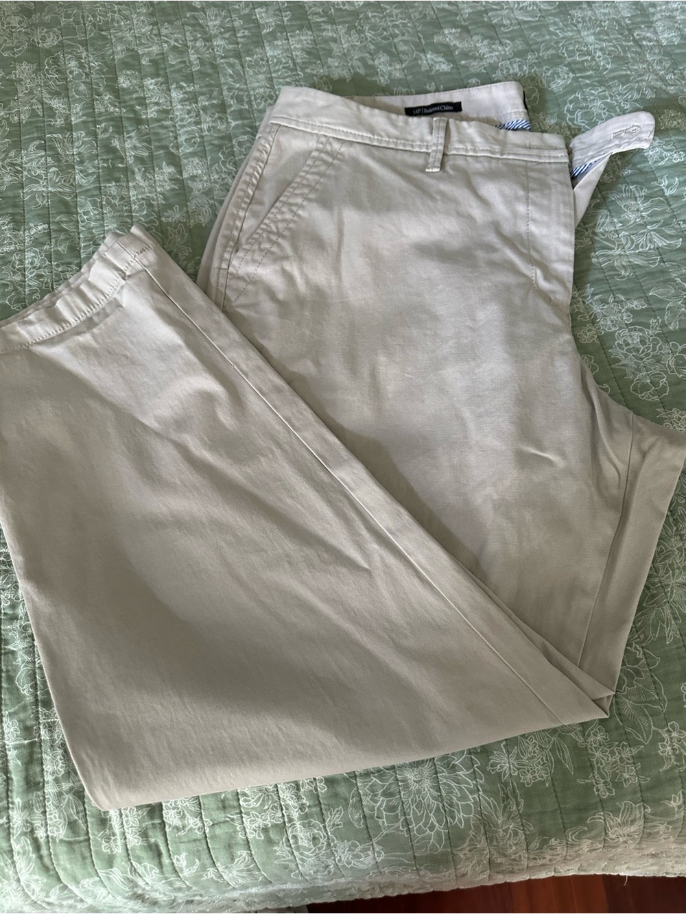 Talbots Women’s Beige Chino Pants Relaxed Fit 14P. EUC